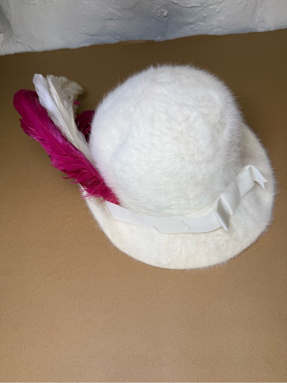 Vintage Lord & Taylor White Faux Fur Bowler Hat with Pink and white Feather